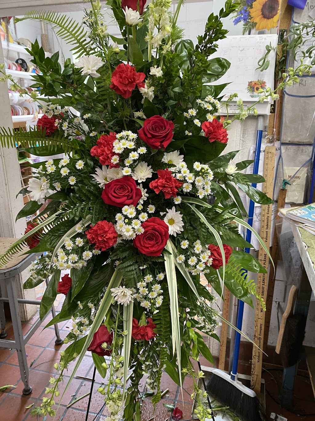 Cana/Mt Airy Florist | 1804 N Andy Griffith Pkwy, Mt Airy, NC 27030, USA | Phone: (336) 789-4200