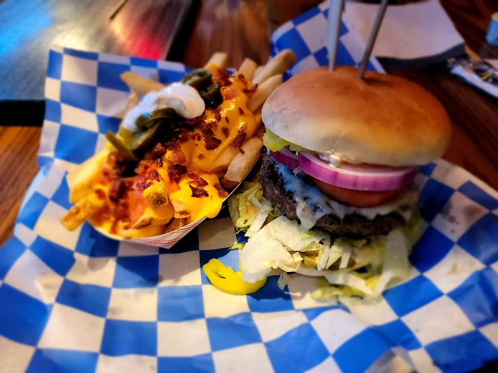 Blues Burger Bar | 310 4th St, Niagara Falls, NY 14303 | Phone: (716) 501-2392