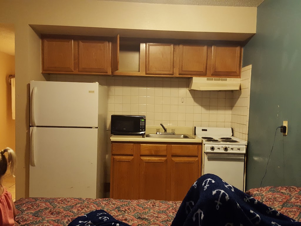 Ocean View Inn | 1020 E Ocean View Ave, Norfolk, VA 23503, USA | Phone: (757) 394-3240