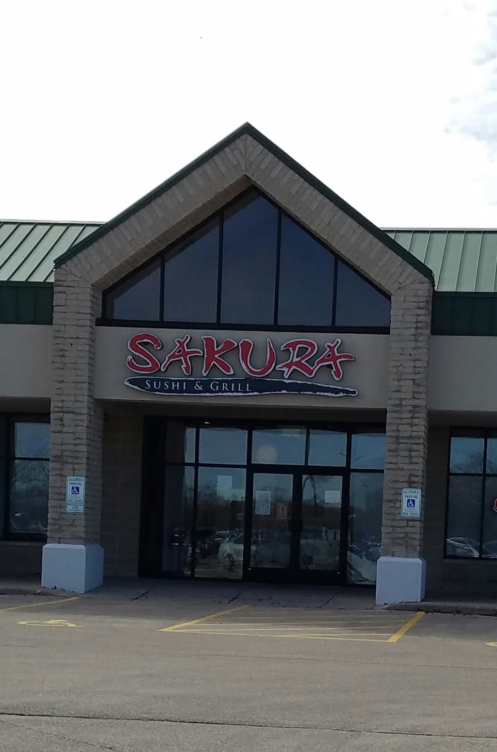 Sakura Sushi and Grill | N78W14565 Appleton Ave, Menomonee Falls, WI 53051 | Phone: (262) 253-2888