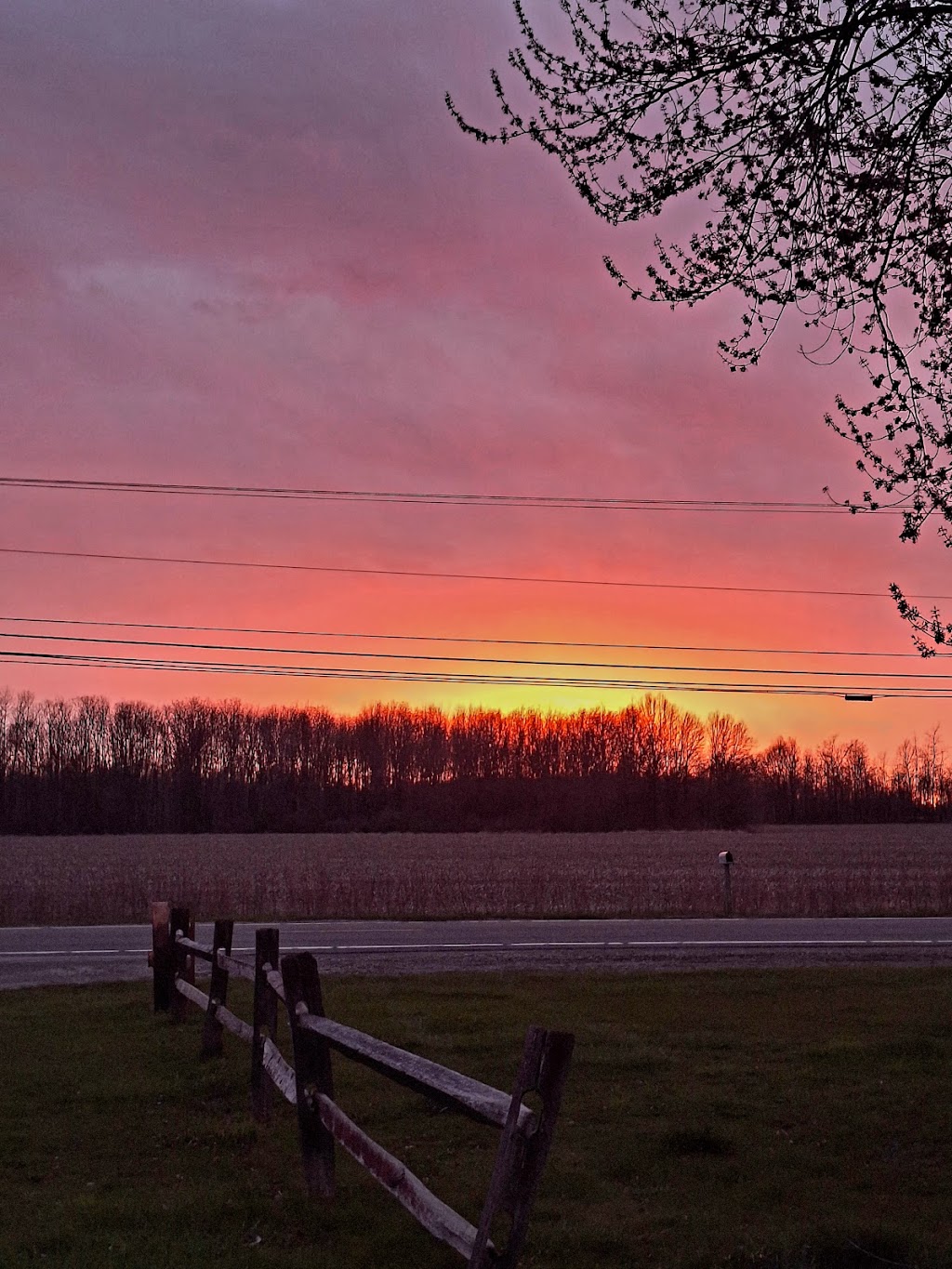 Wakeman Laun-Dri-Mat | 56 Hyde St, Wakeman, OH 44889, USA | Phone: (440) 839-2929