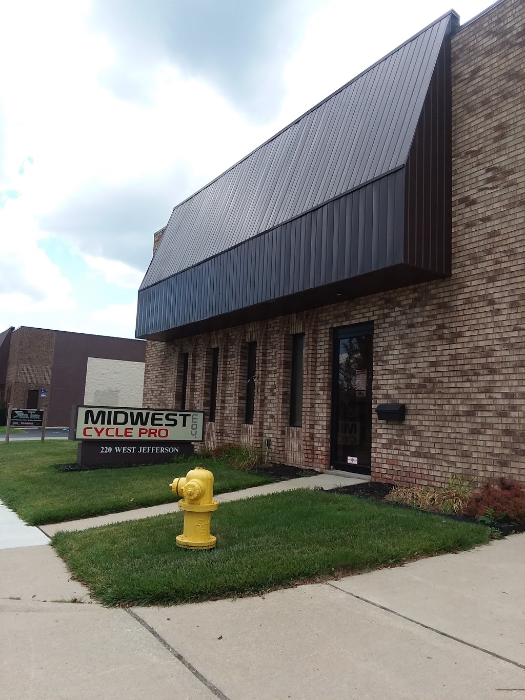 Midwest Cycle Pro | 220 W Jefferson Ave, Trenton, MI 48183 | Phone: (888) 885-6587