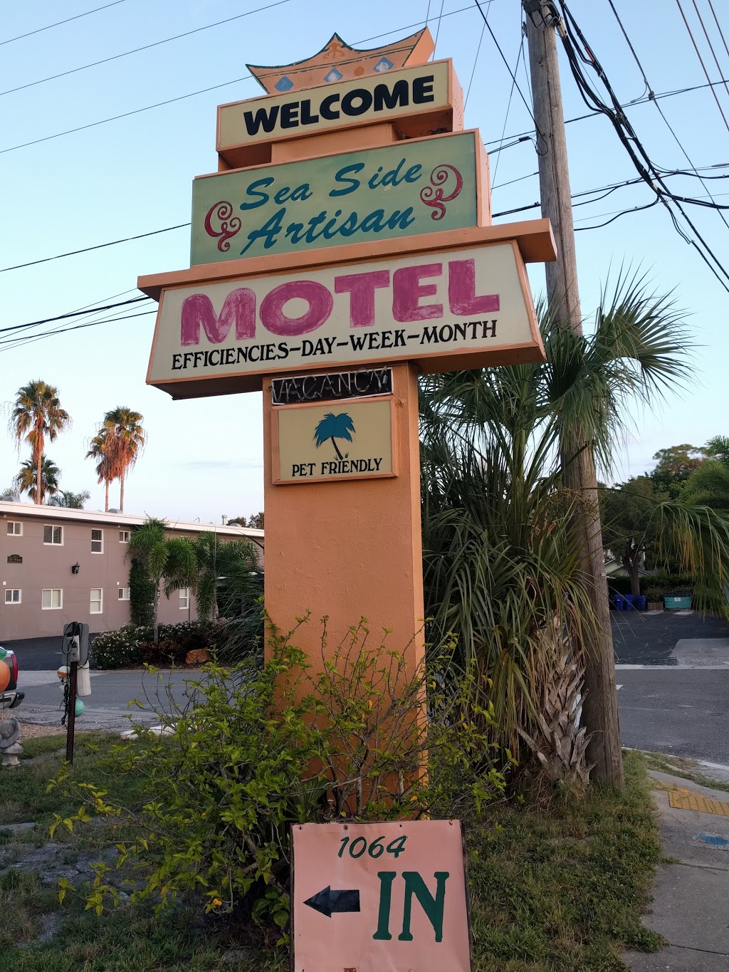 Seaside Artisan Motel | 1064 Broadway, Dunedin, FL 34698, USA | Phone: (727) 736-4657