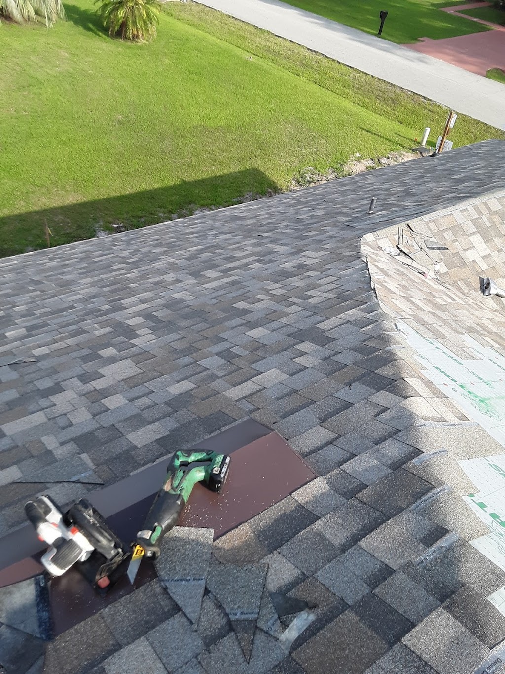 Youngstown Roofing Contractors | 3265 Canfield Rd, Youngstown, OH 44511, USA | Phone: (330) 476-5204