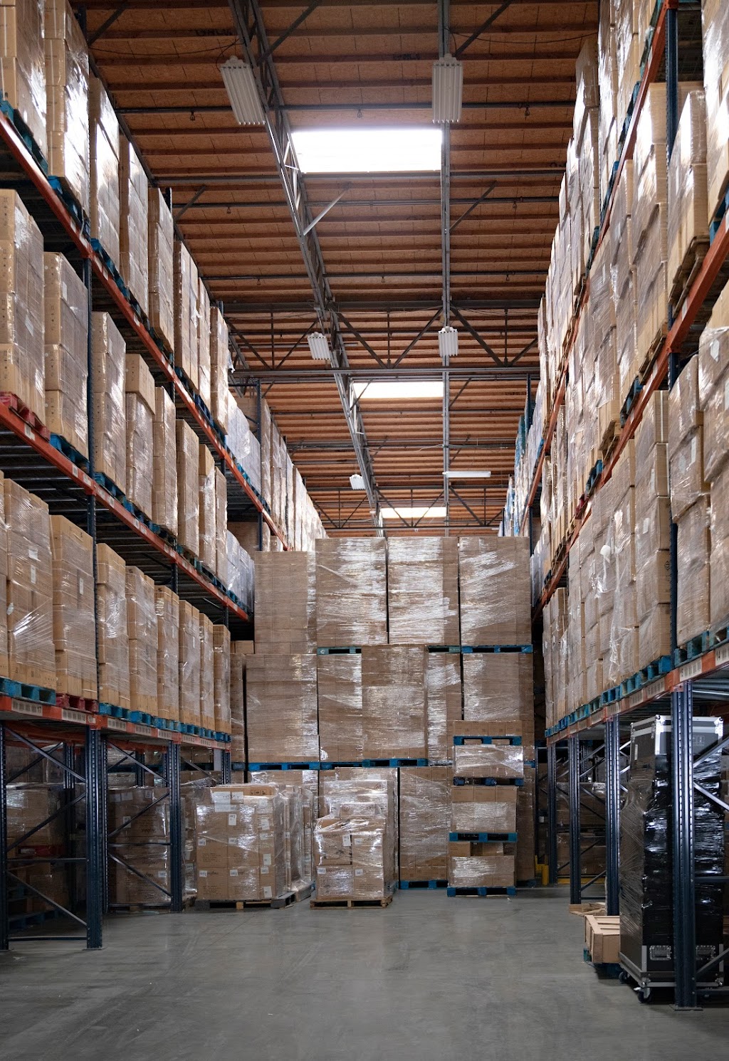 Lionext Inc | CFS Warehouse | Bonded Trucks | Warehouse | 13021 Leffingwell Rd, Santa Fe Springs, CA 90670, USA | Phone: (562) 222-3885