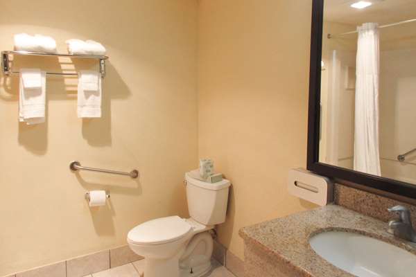 Quality Inn & Suites | 5410 Ridge Ave, Cincinnati, OH 45213, USA | Phone: (513) 631-8500