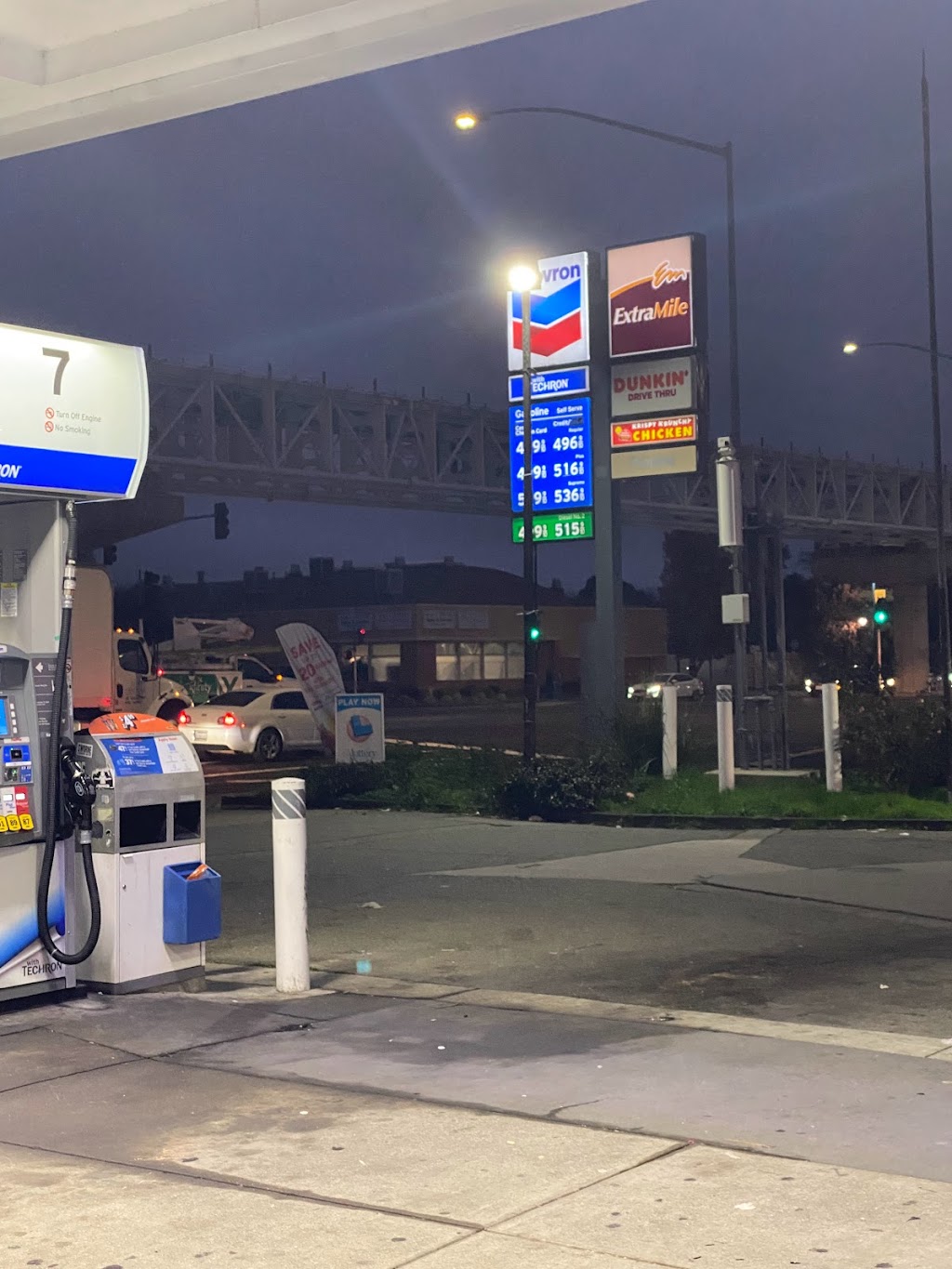 Chevron Station Oakland | 451 Hegenberger Rd, Oakland, CA 94621, USA | Phone: (510) 633-0685