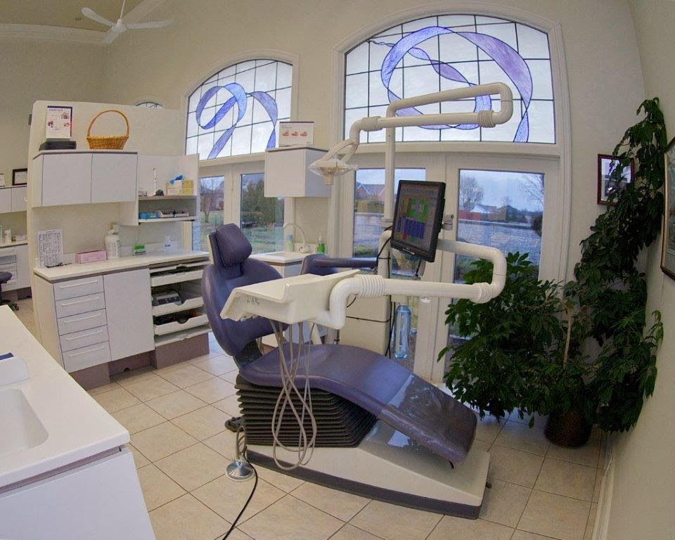 Fort Malden Dentistry | 201 Crownridge Blvd, Amherstburg, ON N9V 3W3, Canada | Phone: (519) 736-5295