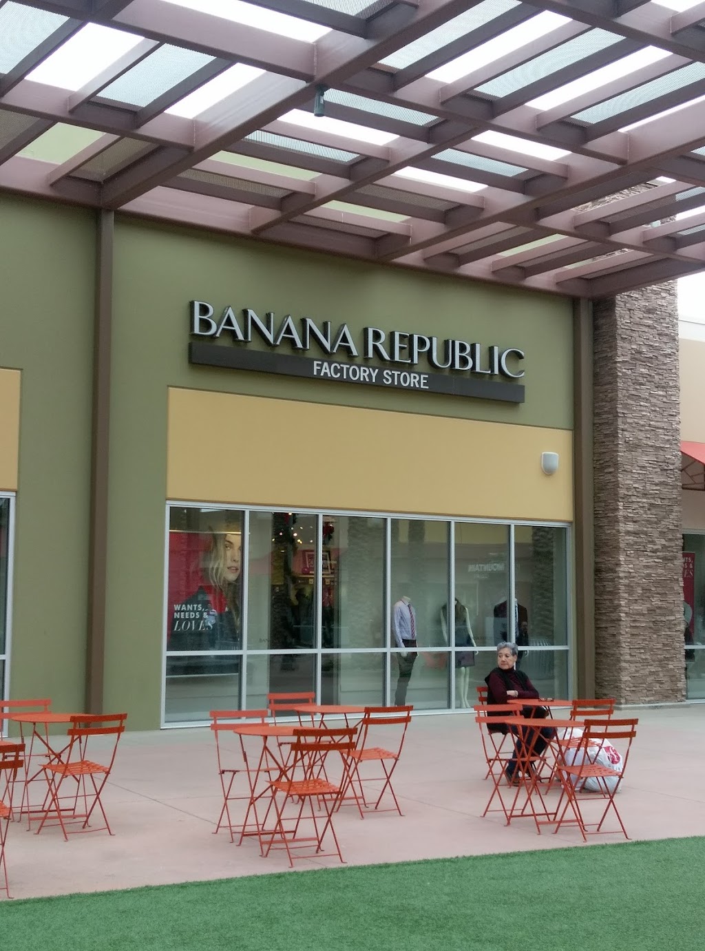 Banana Republic Factory Store | 6401 Marana Center Blvd SUITE 927, Tucson, AZ 85742, USA | Phone: (520) 579-6980