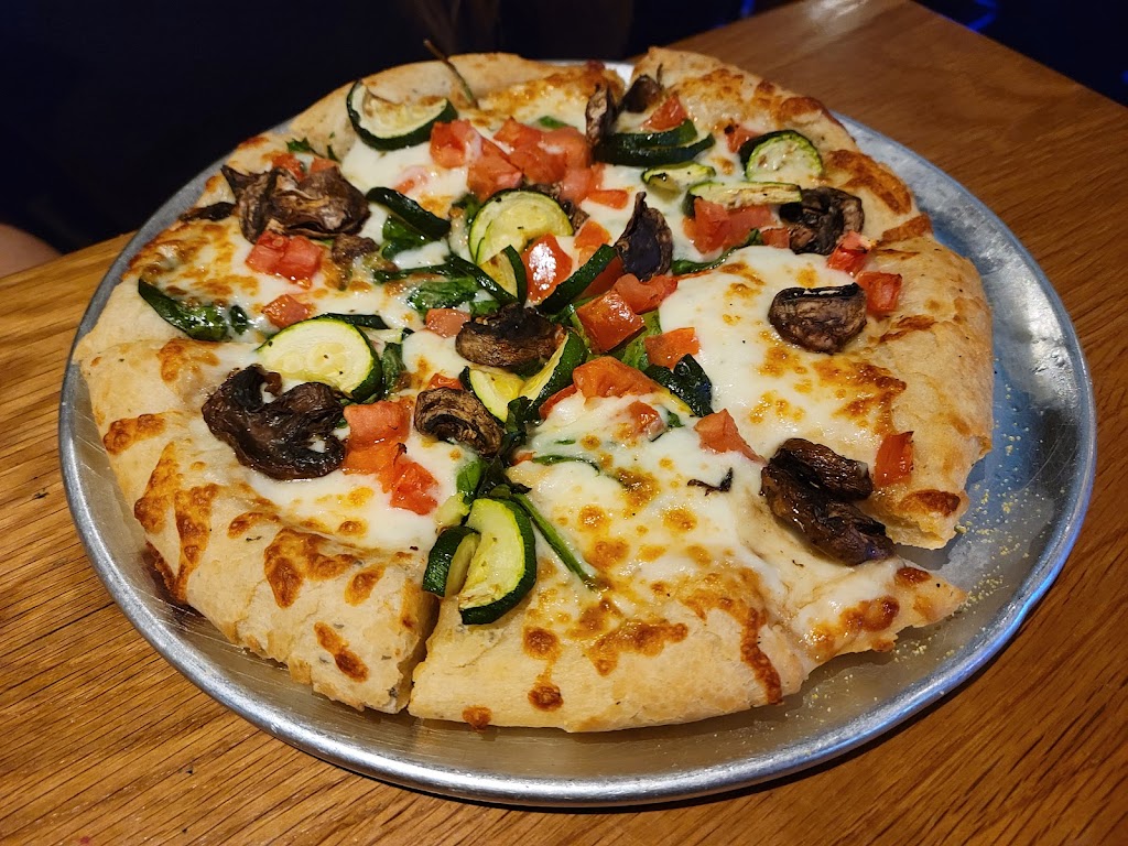 MacKenzie River Pizza, Grill & Pub | 2905 Dixie Hwy, Crestview Hills, KY 41017, USA | Phone: (859) 426-5501