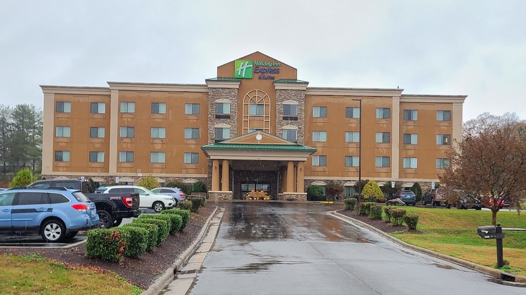 Holiday Inn Express & Suites Mount Airy | 1320 Ems Dr, Mt Airy, NC 27030, USA | Phone: (336) 719-1731