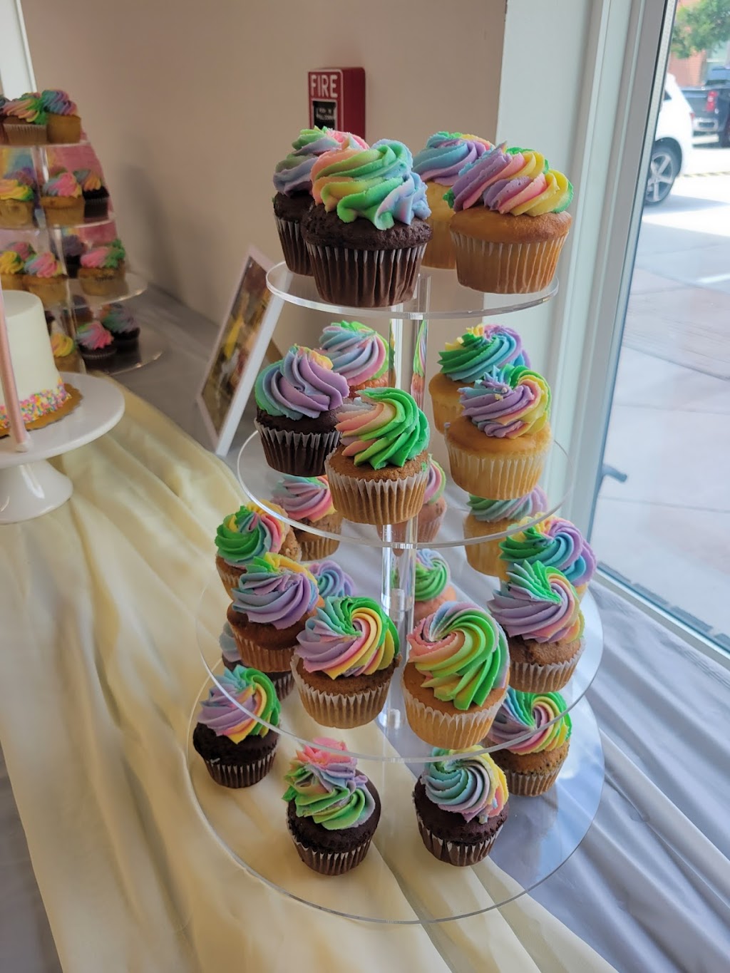 Legacy Cakes | 120 S Main St #20, Grapevine, TX 76051, USA | Phone: (817) 442-9999