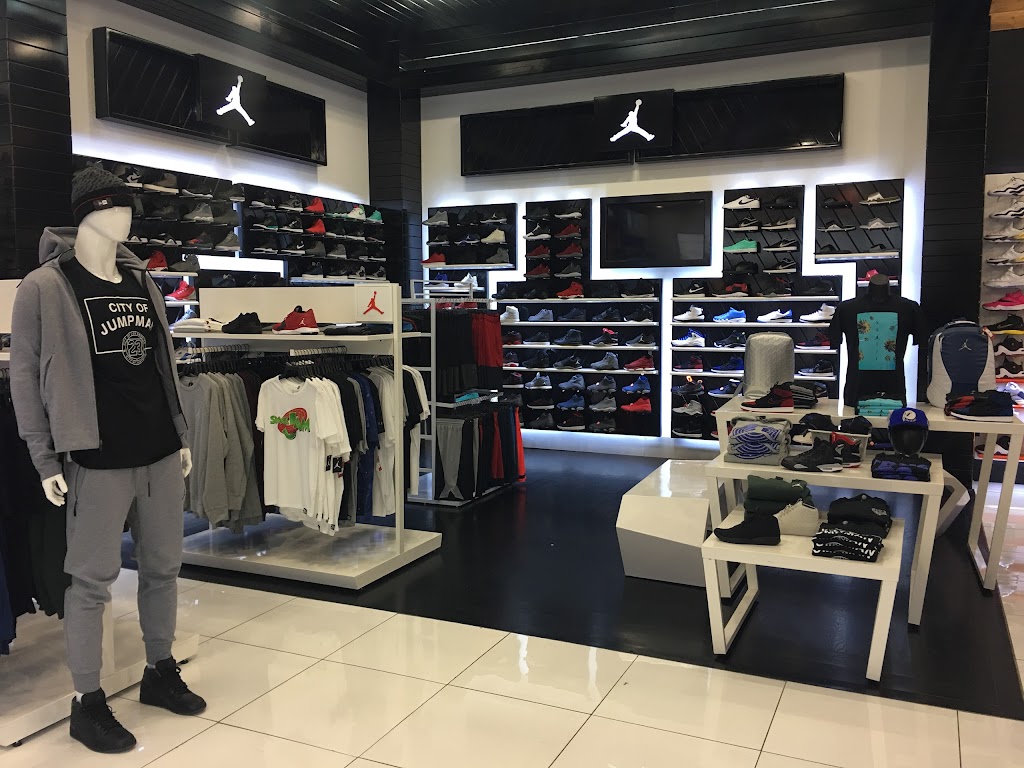 Shoe Palace | 20 City Blvd W, Orange, CA 92868, USA | Phone: (714) 978-2577