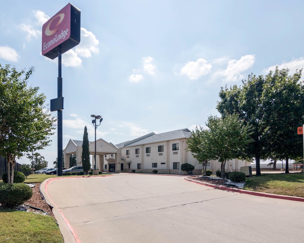 Econo Lodge Weatherford | 2207 Old Dennis Rd, Weatherford, TX 76087, USA | Phone: (817) 599-3705