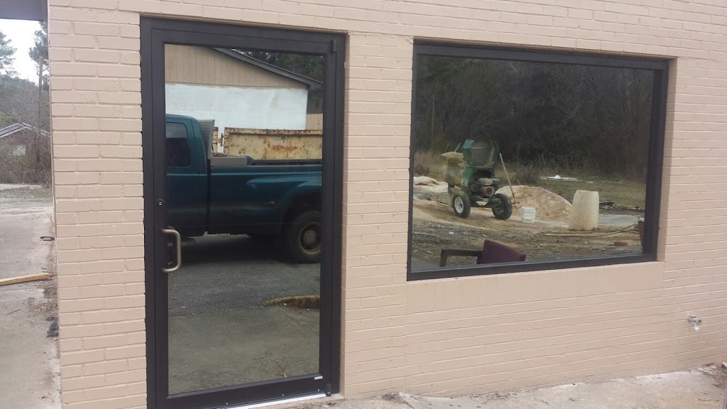 1st Class Auto Glass | 26 Young St, Cartersville, GA 30120, USA | Phone: (770) 606-8680