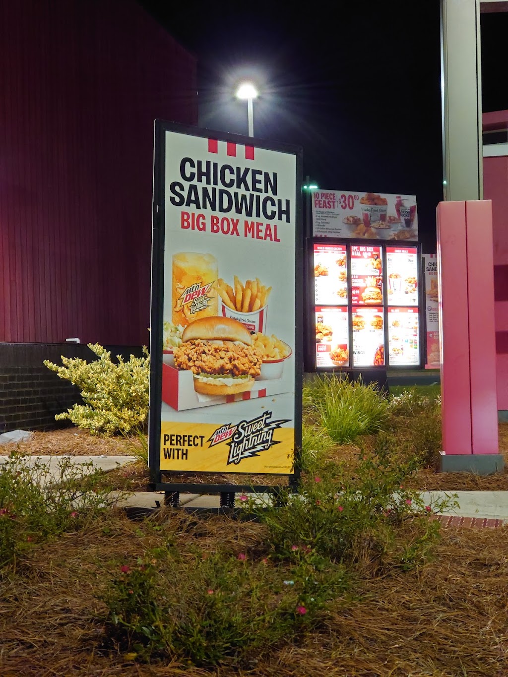 KFC | 1364 Boone St, Kingsland, GA 31548, USA | Phone: (912) 729-7311