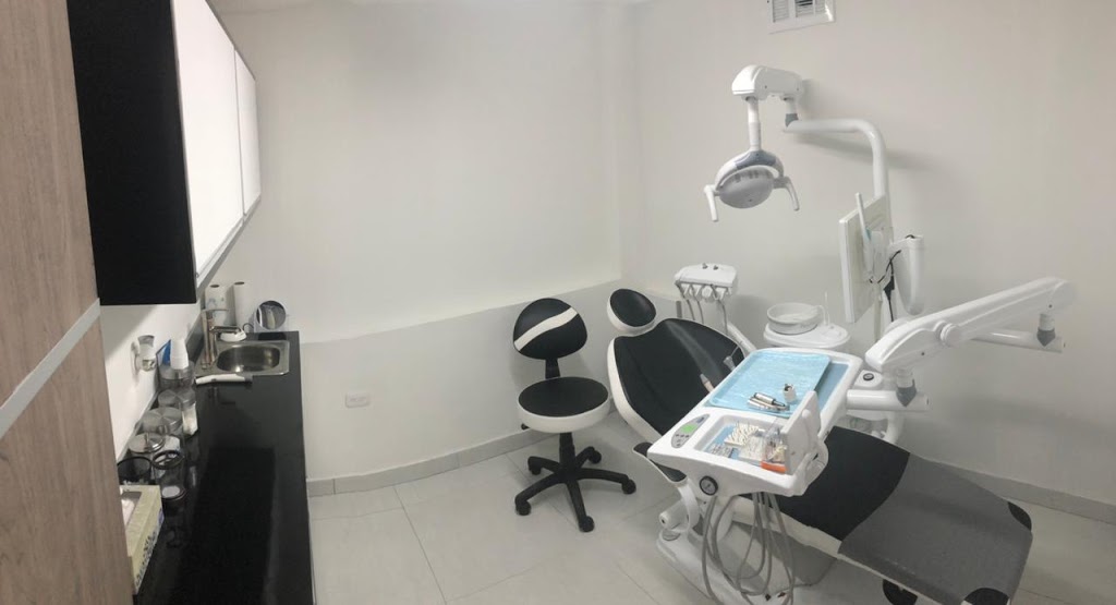 International X Dental Clinic | Avenida Campos Eliseos 9388 Local 6 Fraccionamiento, Campos Elíseos, 32473 Cd Juárez, Chih., Mexico | Phone: (803) 416-1012