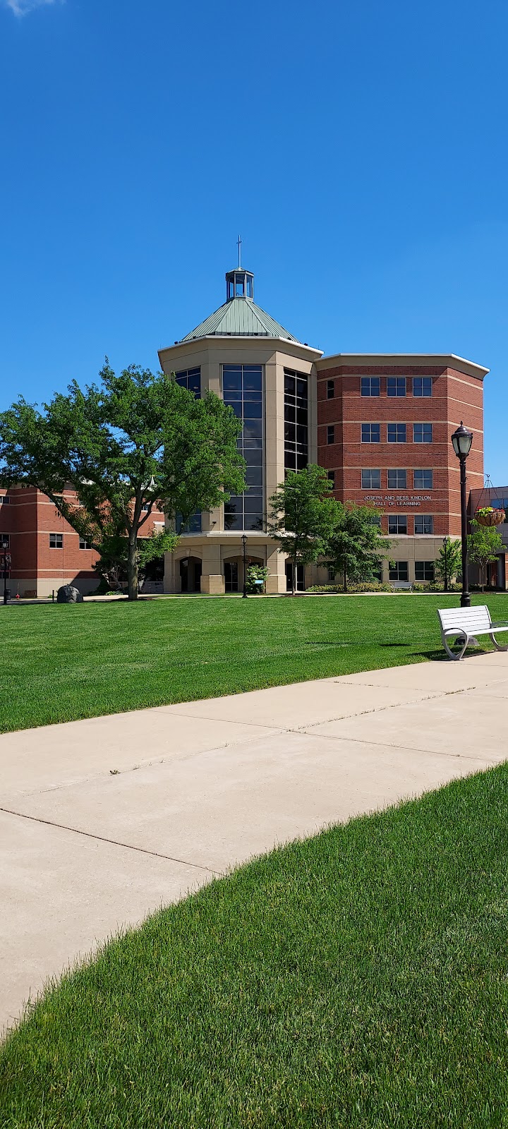 Benedictine University Library | 5700 College Rd, Lisle, IL 60532, USA | Phone: (630) 829-6050