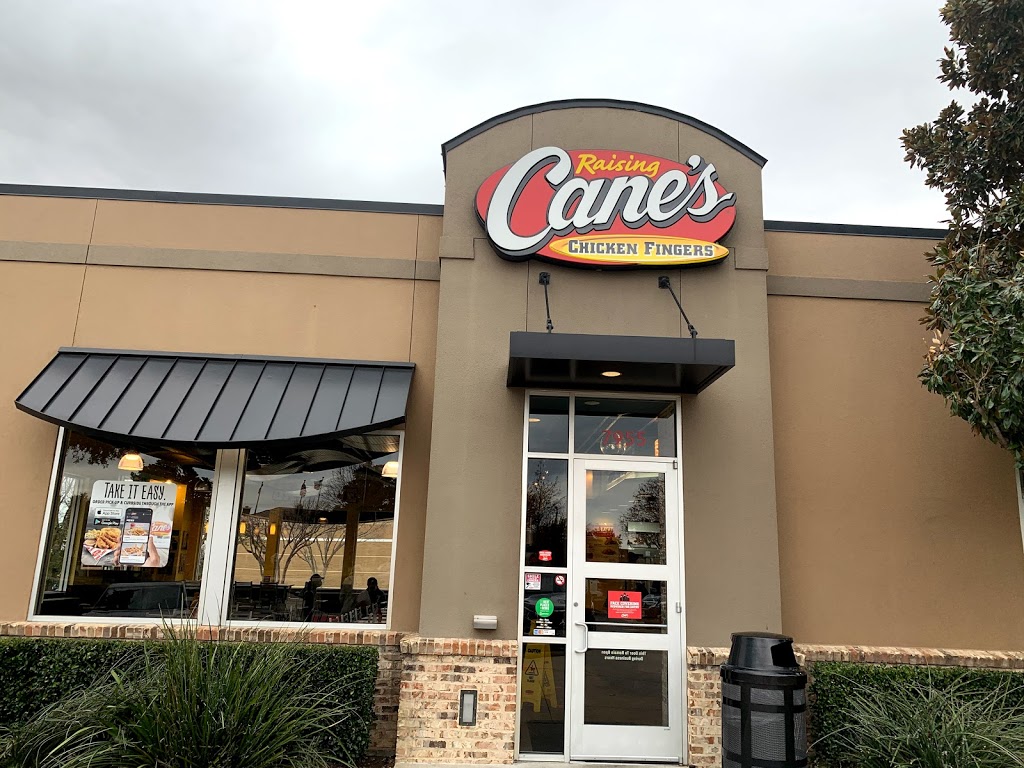 Raising Canes Chicken Fingers | 7955 N MacArthur Blvd, Irving, TX 75063, USA | Phone: (972) 910-8373