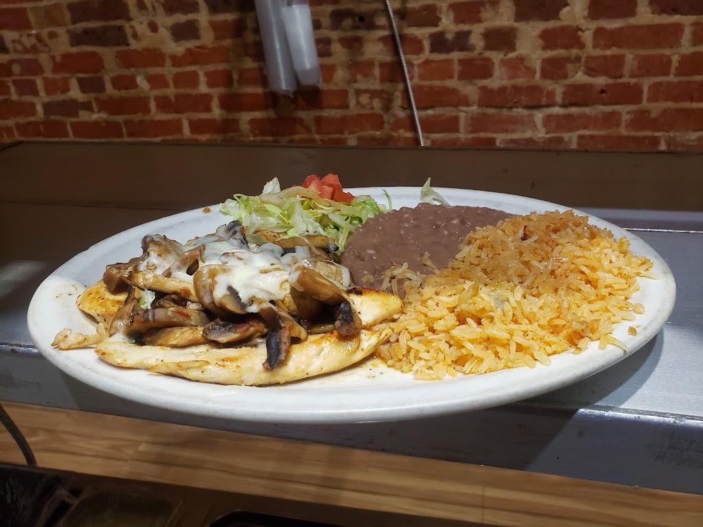 Tejas Mexican Grill | 112 W Grand St, Whitewright, TX 75491, USA | Phone: (430) 703-4016