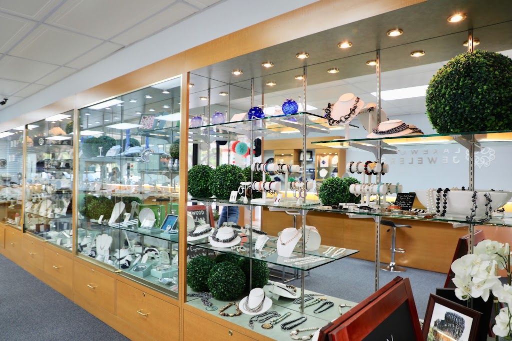 Lakewood Jewelers | 1535 University Blvd W, Jacksonville, FL 32217, USA | Phone: (904) 739-9110