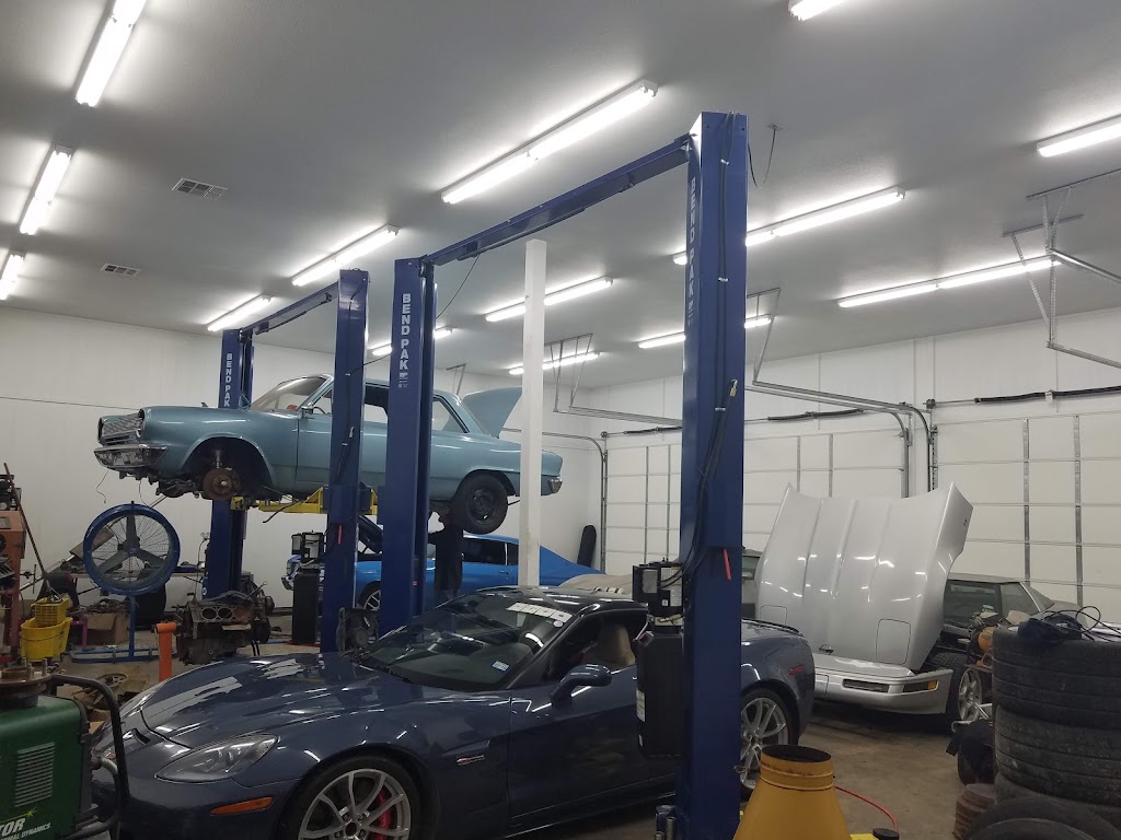 R & Js Classic Automotive Services | 152 Pine Tree Loop, Bastrop, TX 78602, USA | Phone: (512) 303-1517