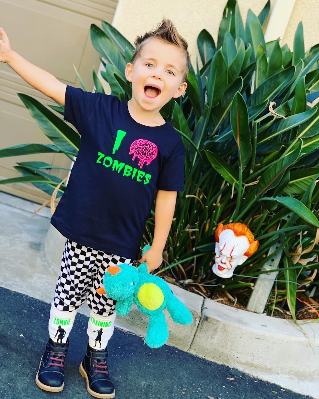 Kreative Khaos | 9 Ibiza, Rancho Santa Margarita, CA 92688, USA | Phone: (949) 870-0523