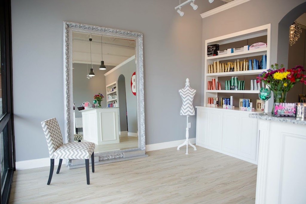 Blondies Salon | 4637 Hedgcoxe Rd #114, Plano, TX 75024, USA | Phone: (214) 218-4673