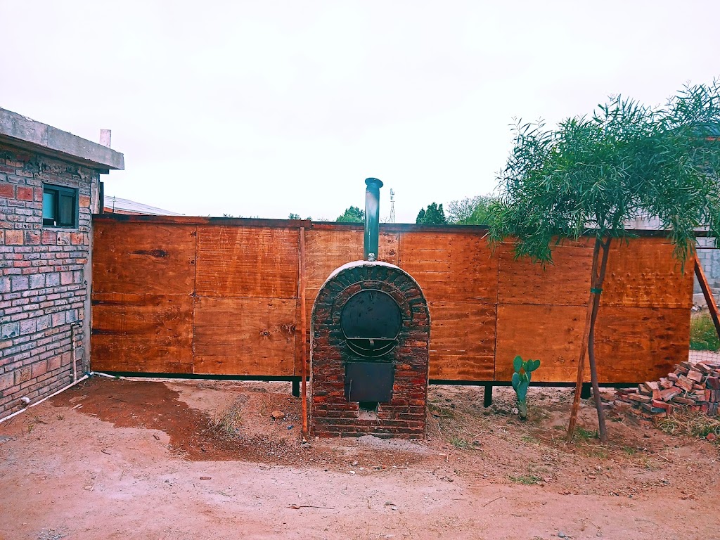 Cabaña El Hornito/Piccolo forno Ruta del Vino | Av. Lucio Blanco, 22750 B.C., Mexico | Phone: 646 236 5635