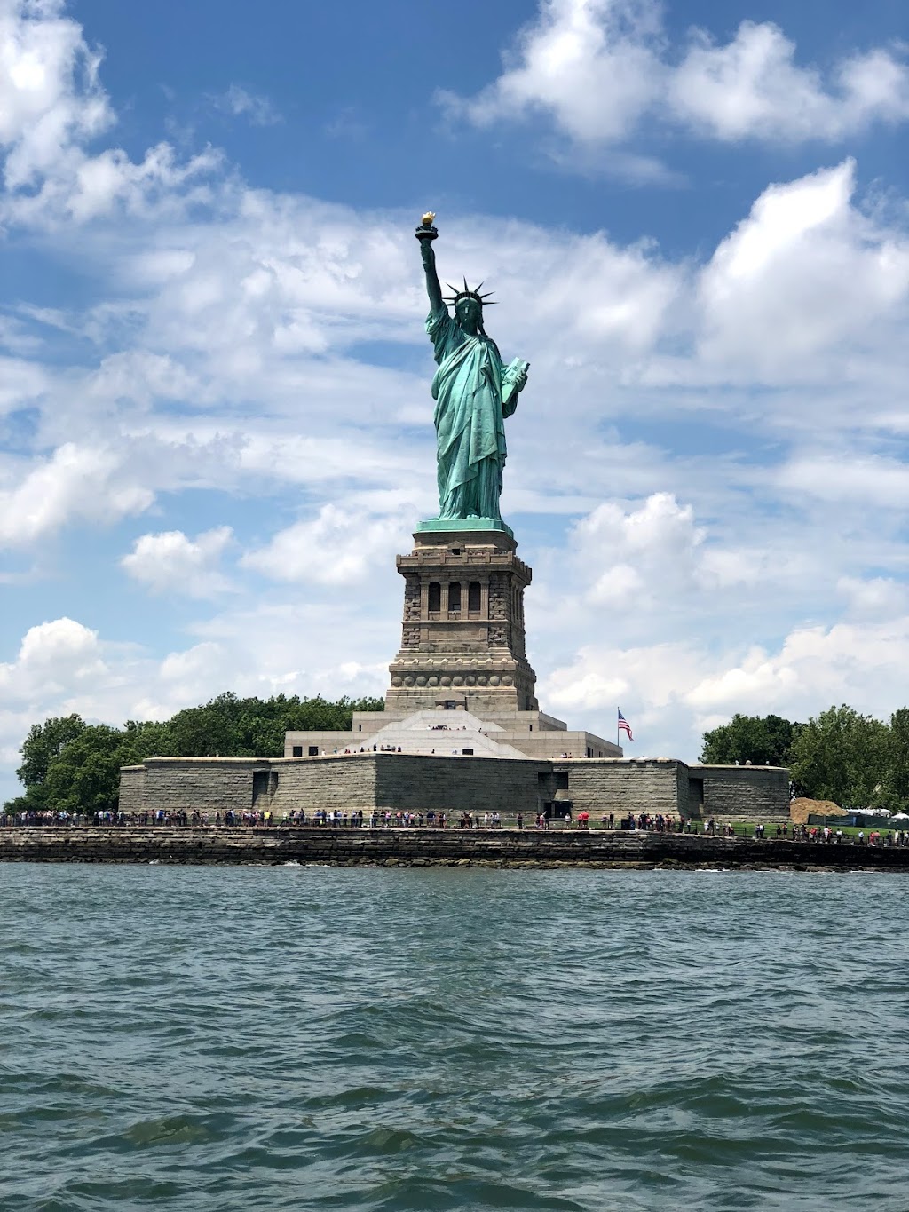 New York Media Boat | Adventure Boat Tours | 225 Liberty St, New York, NY 10281, USA | Phone: (347) 789-0588
