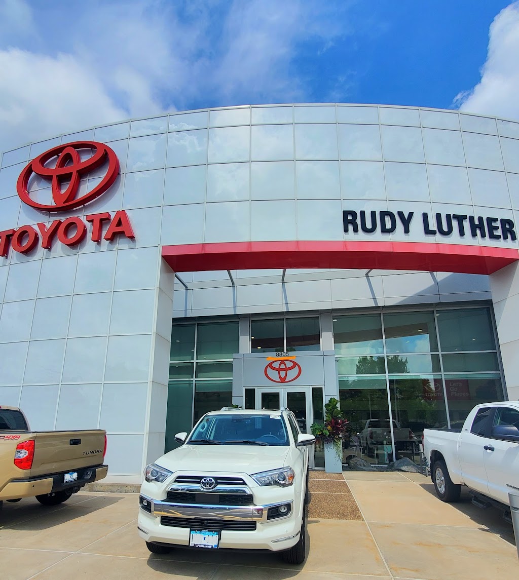 Rudy Luther Toyota Service Department | 8805 Wayzata Blvd, Golden Valley, MN 55426 | Phone: (833) 598-0219