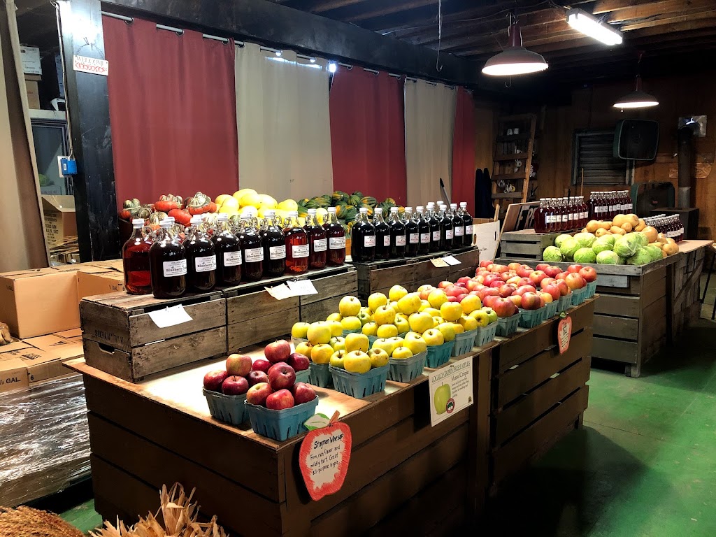 Golden Apple Farm & Market | 1140 Pittsburgh Rd, Valencia, PA 16059 | Phone: (724) 903-0334