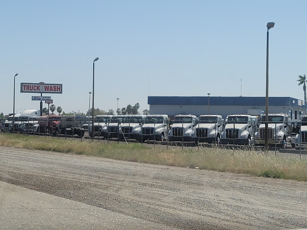 G & J Truck Sales | 18731 Golden State Blvd, Madera, CA 93637, USA | Phone: (559) 787-5003
