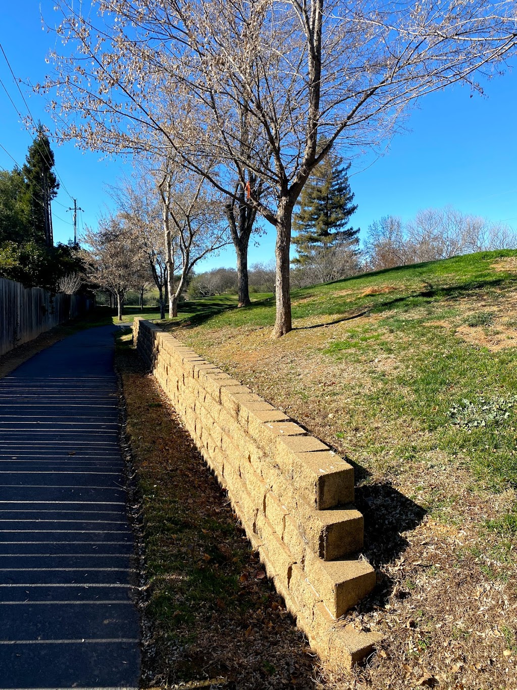 Stephen Harris Park | Stephen Harris Park, 2560 Riviera Cir, El Dorado Hills, CA 95762, USA | Phone: (916) 933-6624