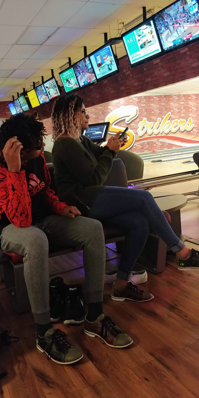 Strikers Bowling Center | 680 Falcon St Bldg 2805, Mountain Home AFB, ID 83648, USA | Phone: (208) 828-6329