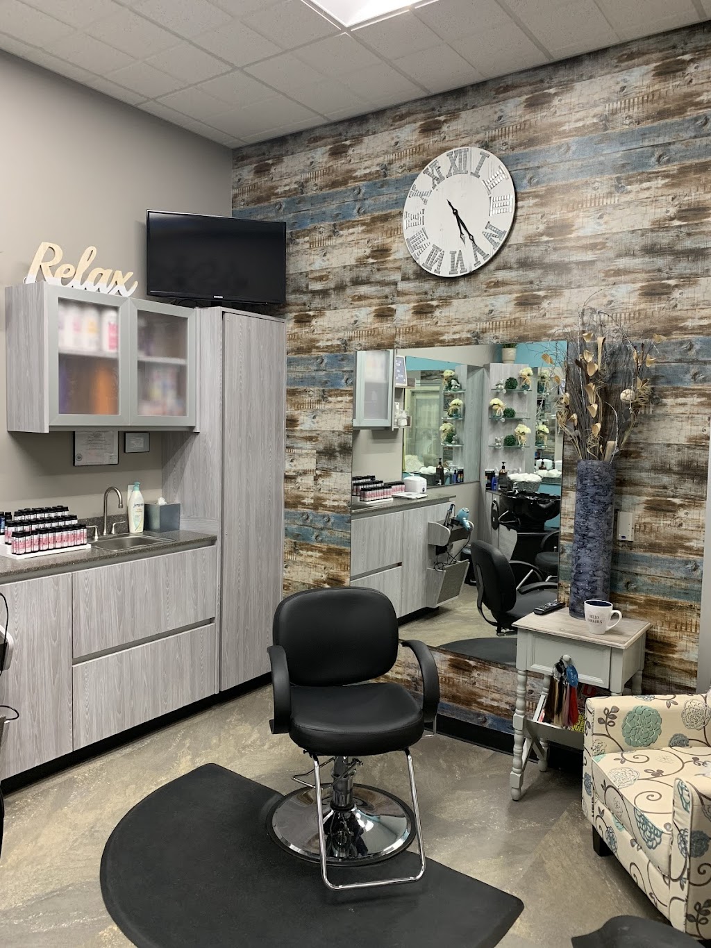 Grey Street Salon | 17345 W Capitol Dr, Brookfield, WI 53045, USA | Phone: (262) 844-9984