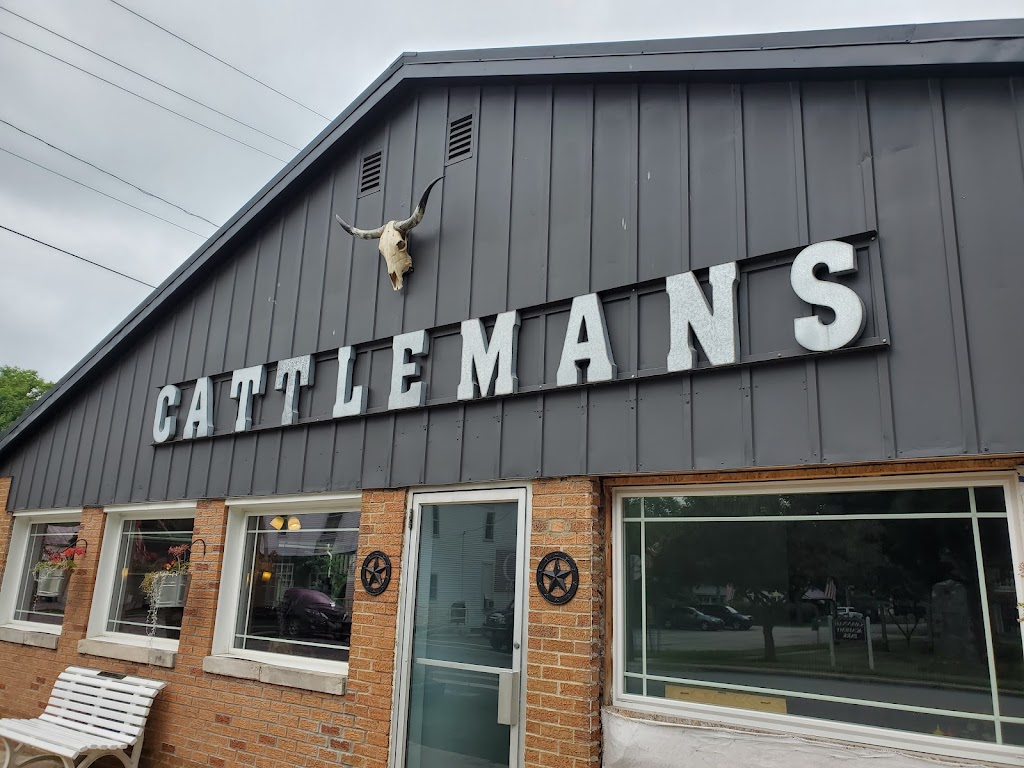 Cattlemans Restaurant | 1 N Main St, Savannah, OH 44874, USA | Phone: (419) 962-1371