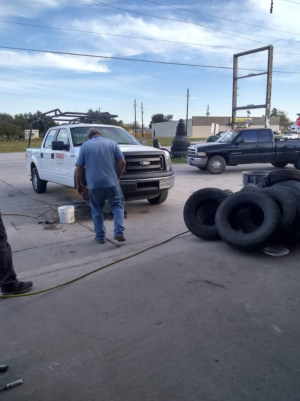 Cantus Tire & Auto | 601 N Alamo St, Refugio, TX 78377, USA | Phone: (361) 526-9121