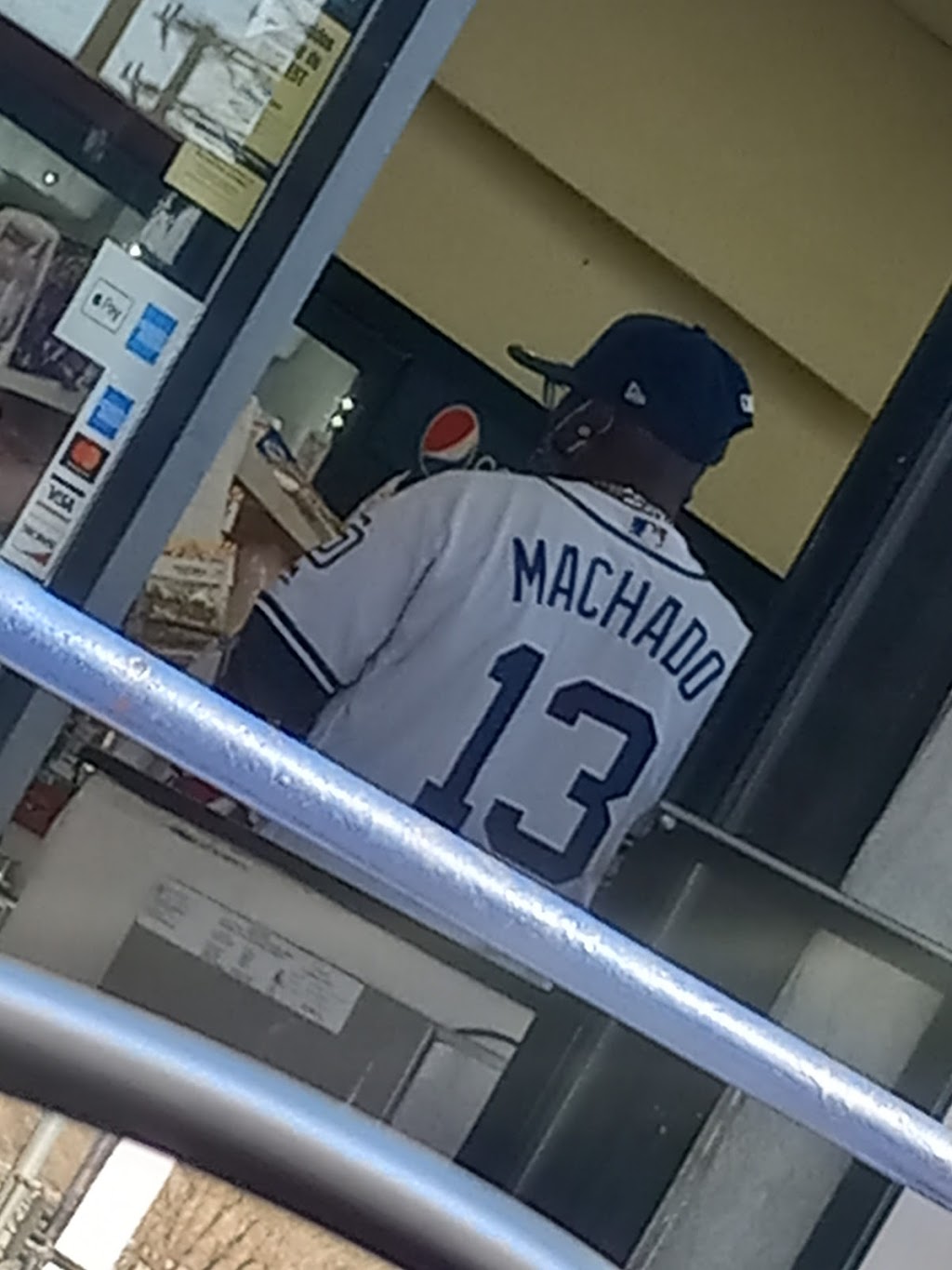 Mobil | 15603 7th St, Victorville, CA 92395, USA | Phone: (760) 269-1212