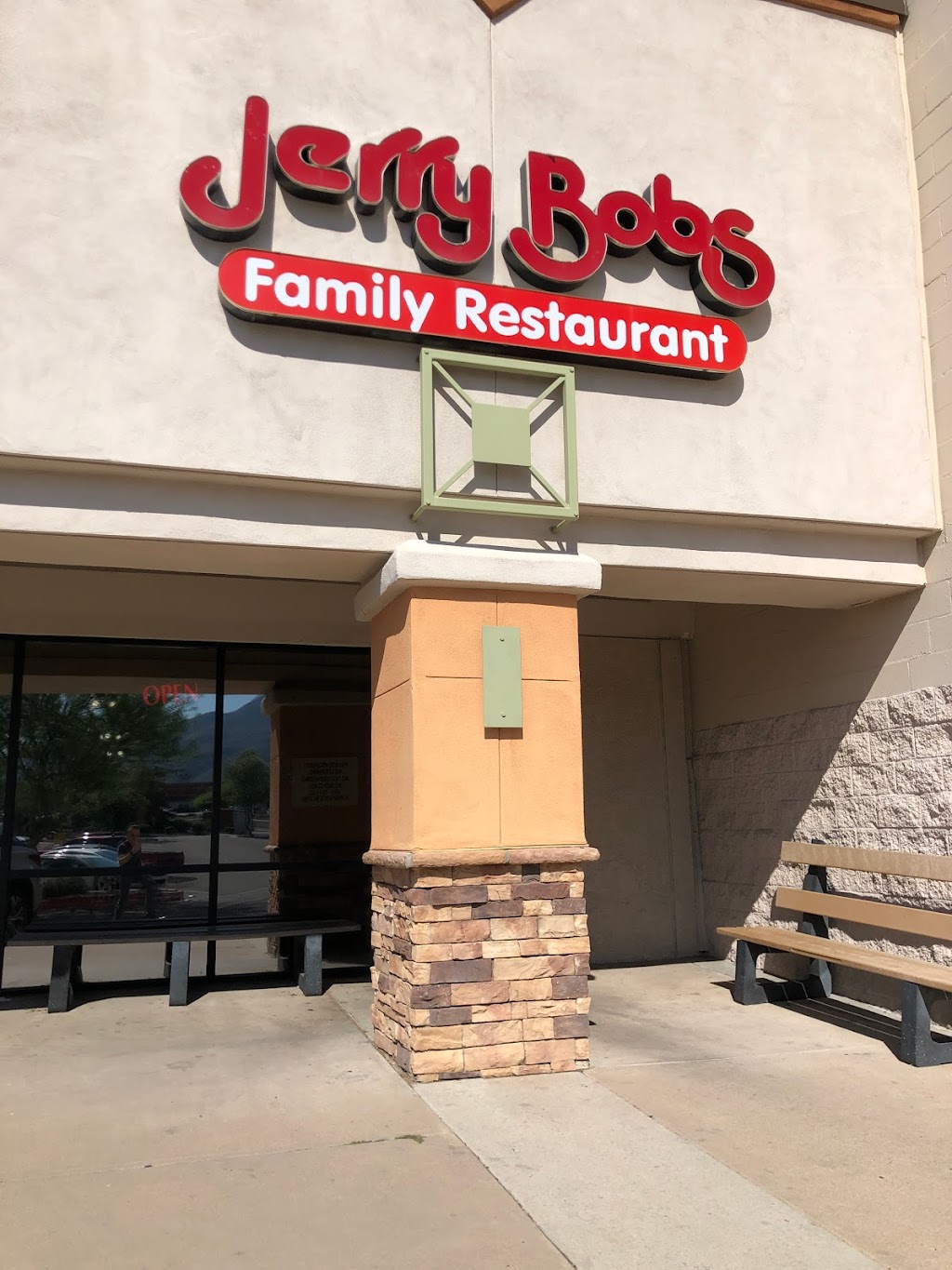 Jerry Bobs Restaurant | 7939 N Oracle Rd, Tucson, AZ 85704, USA | Phone: (520) 878-9360