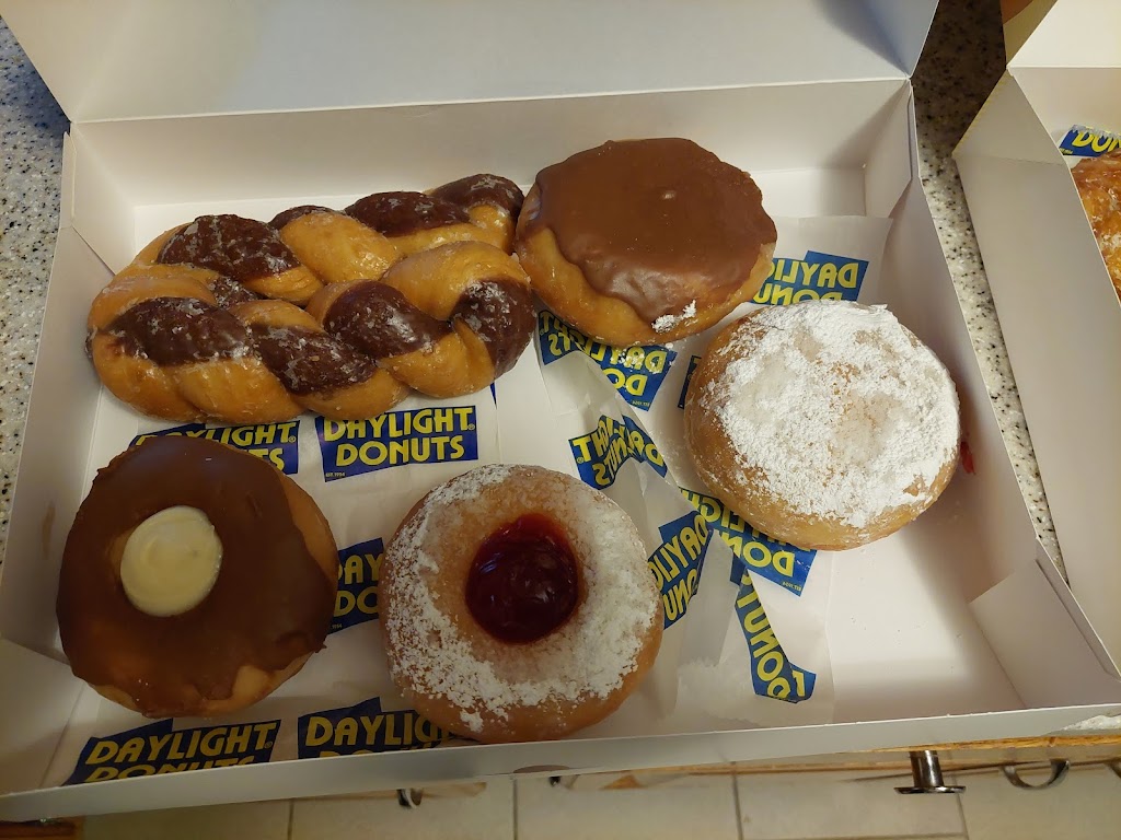 Sugar Shak Daylight Donuts | 2121 N Tyler Rd Ste 113, Wichita, KS 67212, USA | Phone: (316) 721-6272