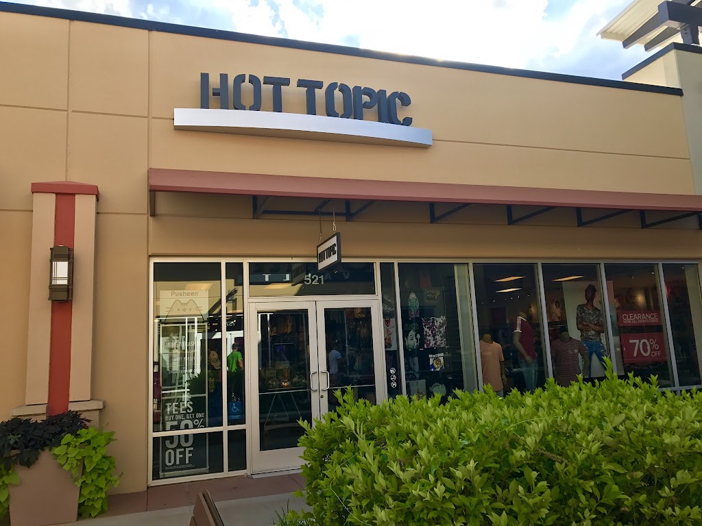 Hot Topic | 18521 Outlet Blvd #521, Chesterfield, MO 63005, USA | Phone: (636) 778-1444