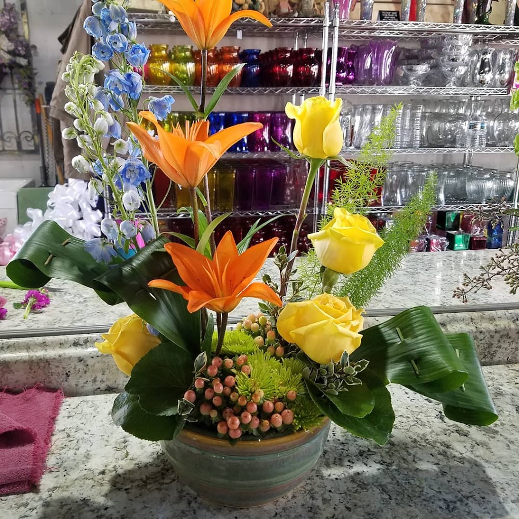 Flowers By Jennie Lynne | 100 Trenton Rd, Fairless Hills, PA 19030, USA | Phone: (215) 547-4550