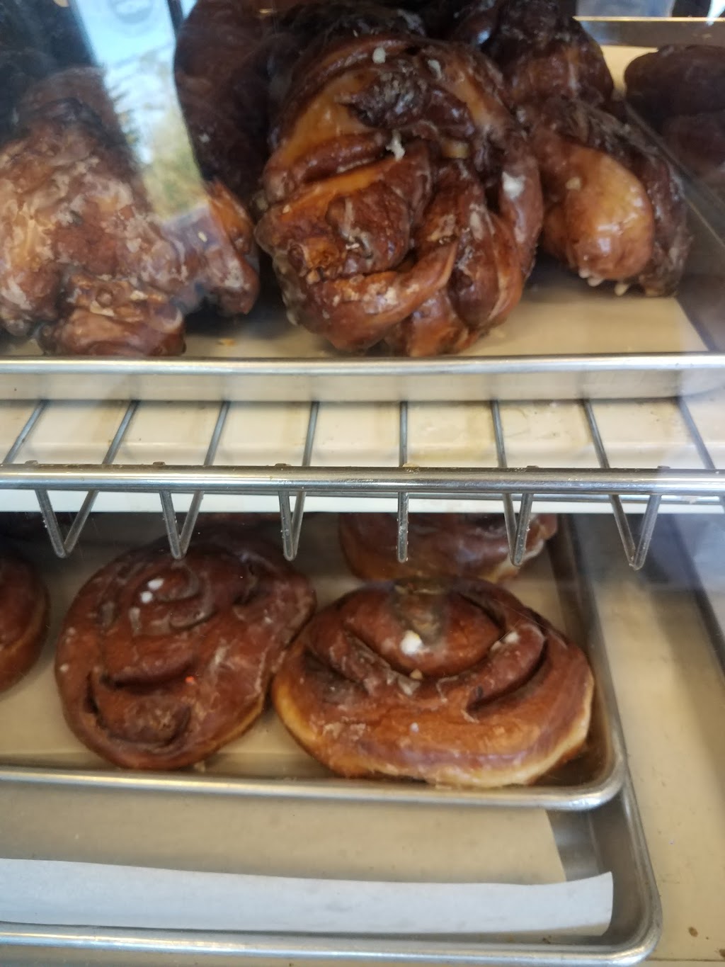 Freedom Farms Donut Shop | 796 Pittsburgh Rd, Butler, PA 16002, USA | Phone: (724) 586-5567