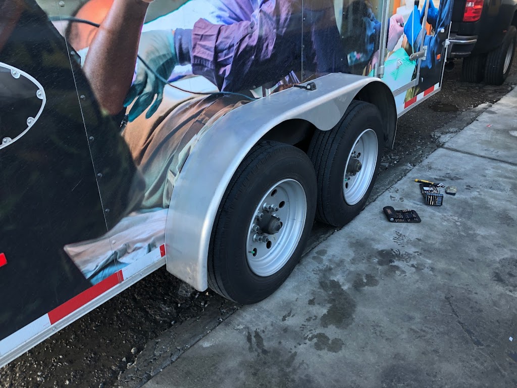 Billy A Truck & Trailer Repair | 2980 E Coronado St, Anaheim, CA 92806, USA | Phone: (714) 809-3772