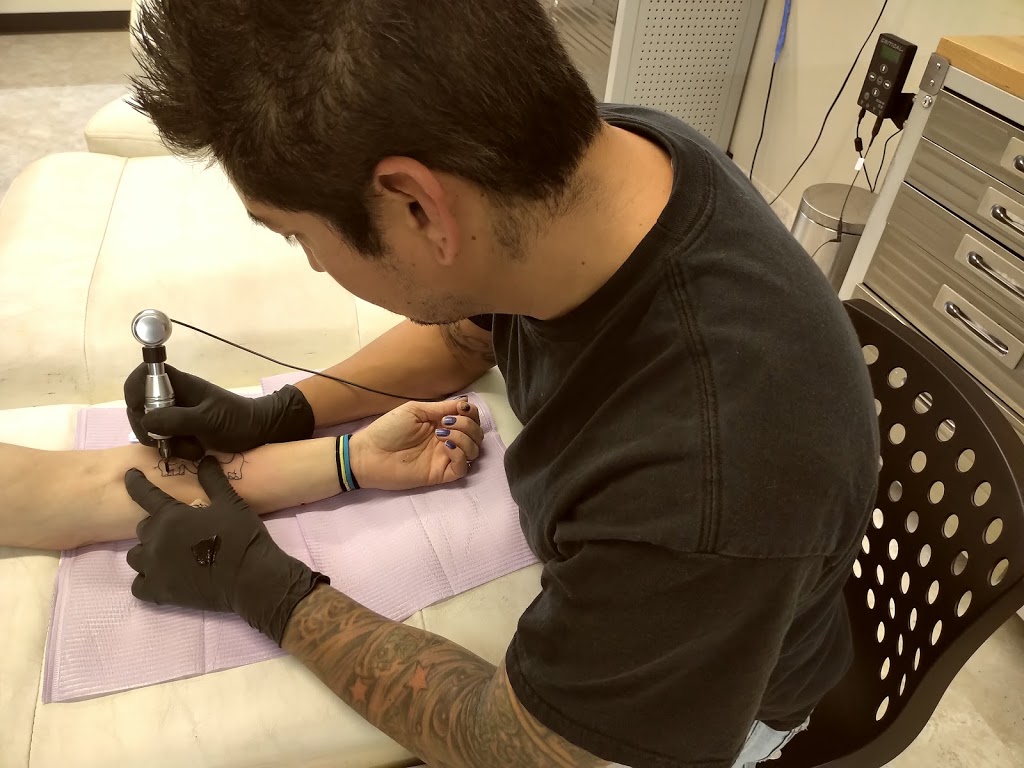 LampLighter Tattoo and Piercing | 2400 Meacham Blvd Suite 126, Fort Worth, TX 76106, USA | Phone: (817) 367-9585