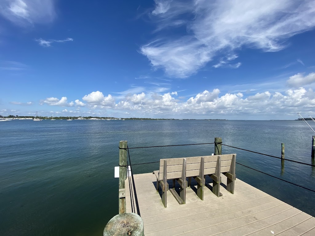 Island Getaway Vacation Rentals | 107 8th St S, Bradenton Beach, FL 34217, USA | Phone: (941) 224-5392