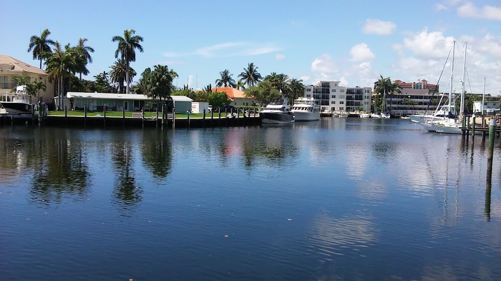 Cliff Lake Park | 1331 SE 12th Way, Fort Lauderdale, FL 33316, USA | Phone: (954) 828-7275