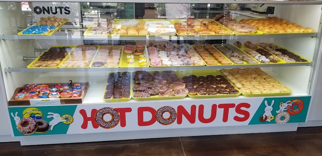 Hot Donuts | 1712 W Frankford Rd #104, Carrollton, TX 75007 | Phone: (972) 876-7000