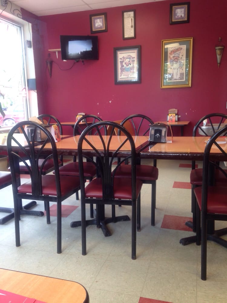 Sals Famous New York Pizza | 156 S Plaza Trail Ste 110, Virginia Beach, VA 23452, USA | Phone: (757) 498-1333